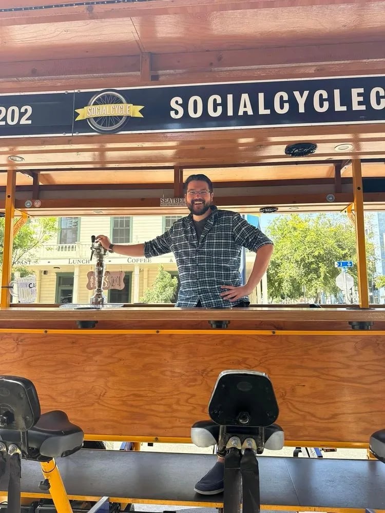 Social Cycle image