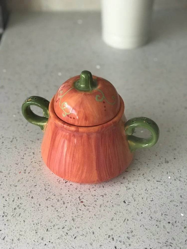 The Clay Room image