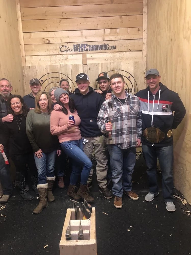 Class Axe Throwing image