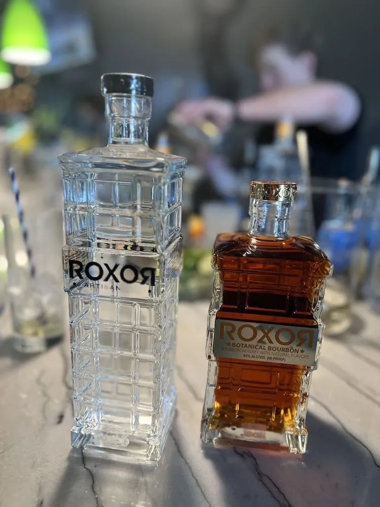 New Artisan Distillery image