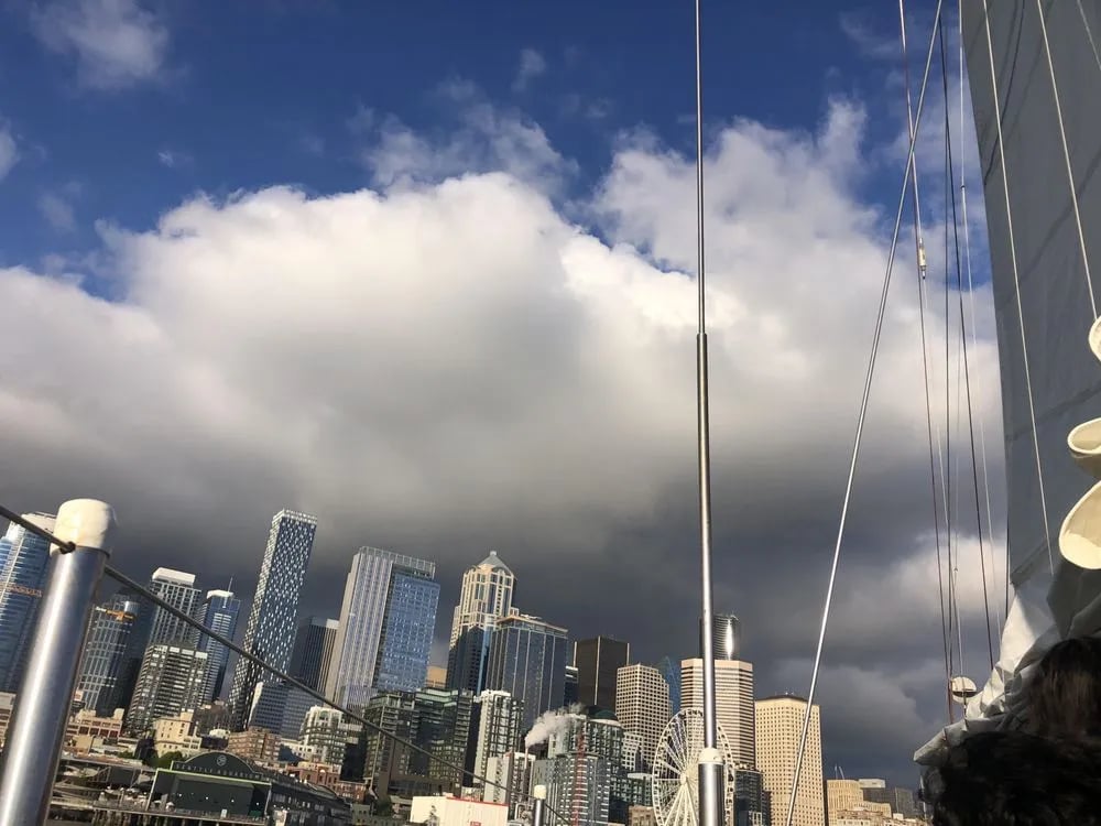 Sailing Seattle image