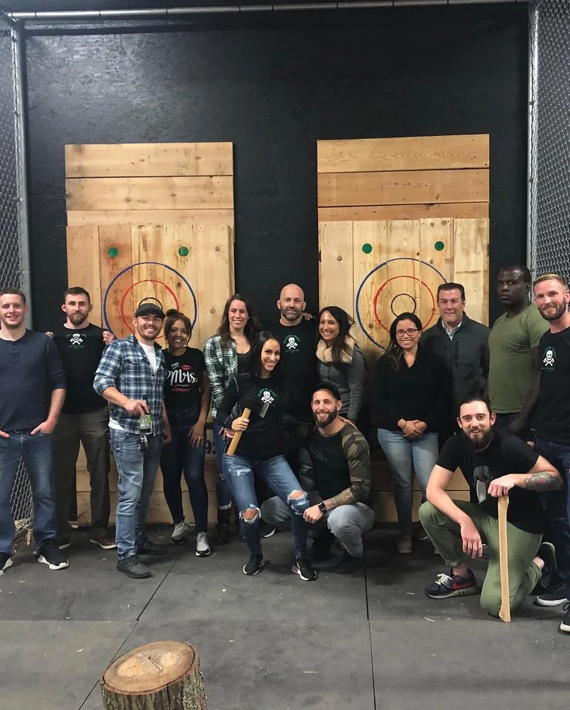 Clutch Shot Axe Throwing image
