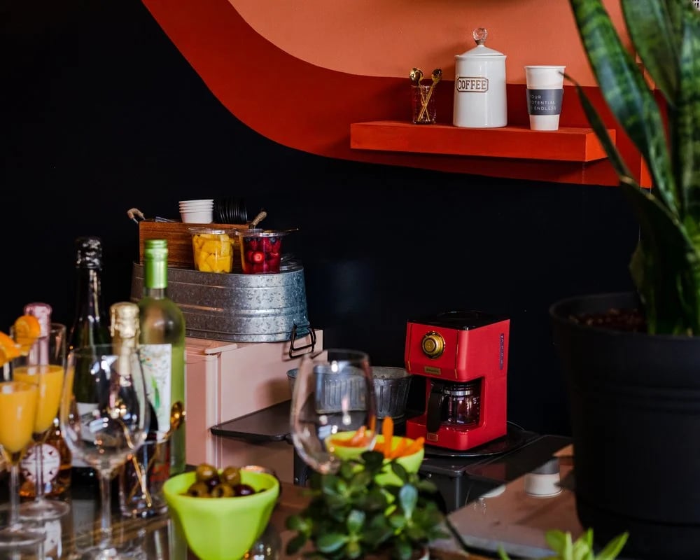 Studio 614 image