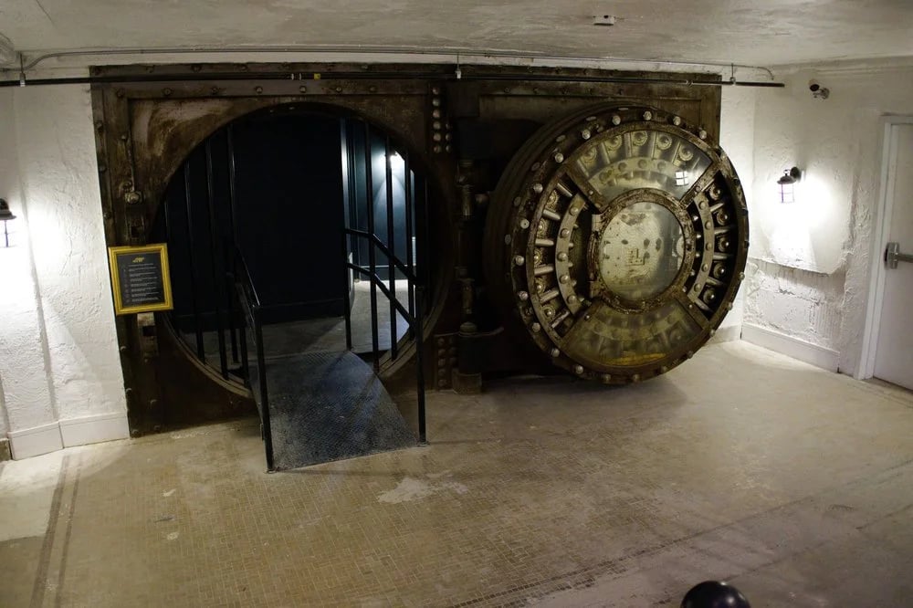PanIQ Escape Room - Chicago Logan image