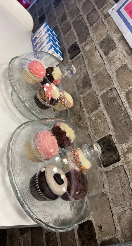 Clay & Cupcakes A Sweet Place To Paint Pottery image
