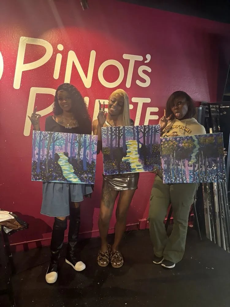 Pinot's Palette Danville image