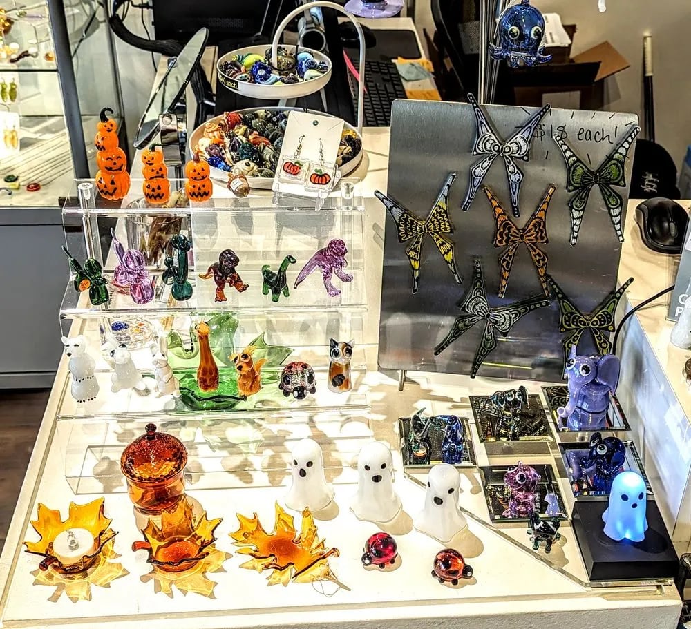 Seattle Glassblowing Studio & Gallery image