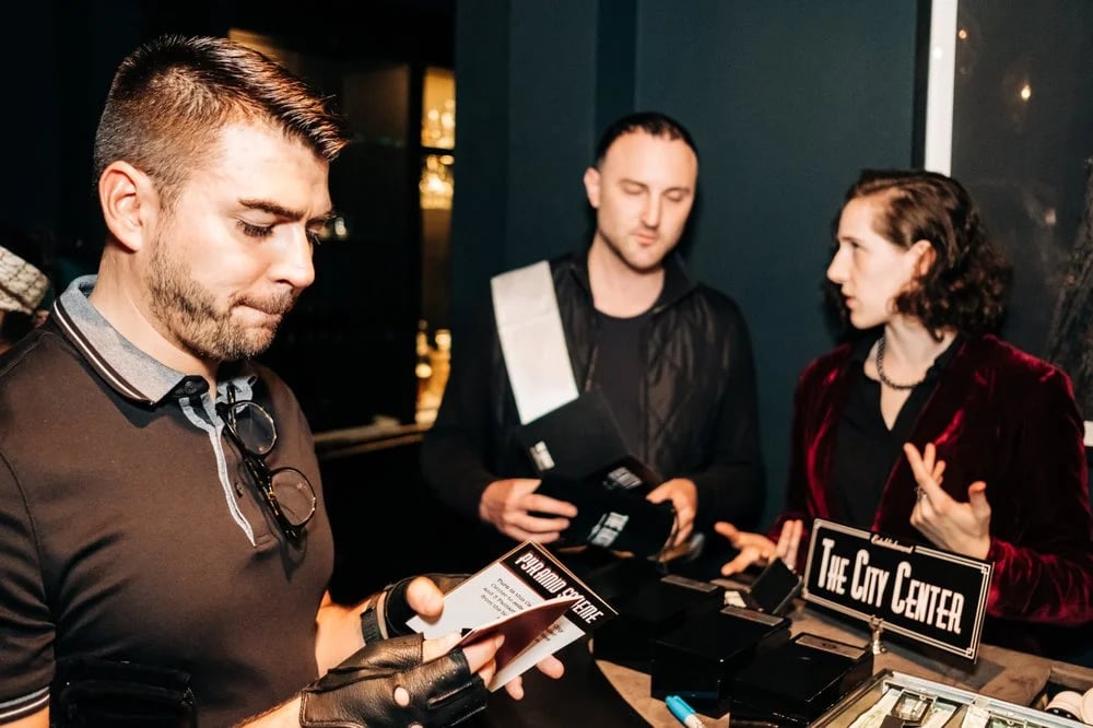 The Racket: A Film Noir Party Game image