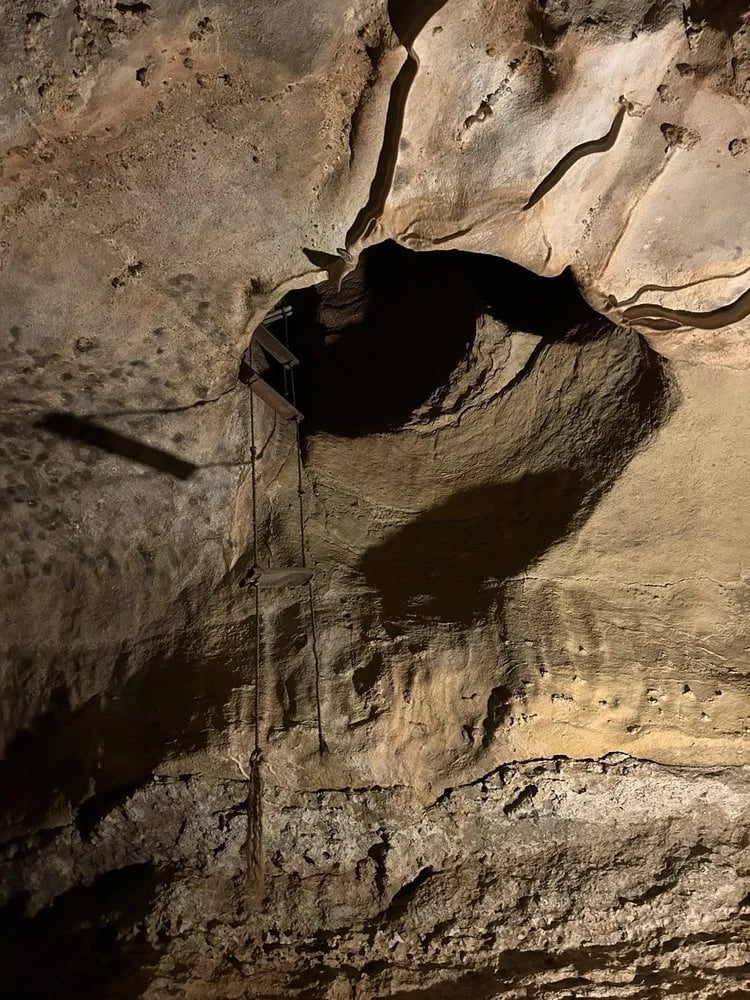 Cave of the Winds Mountain Park image