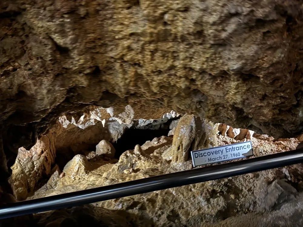 Natural Bridge Caverns image