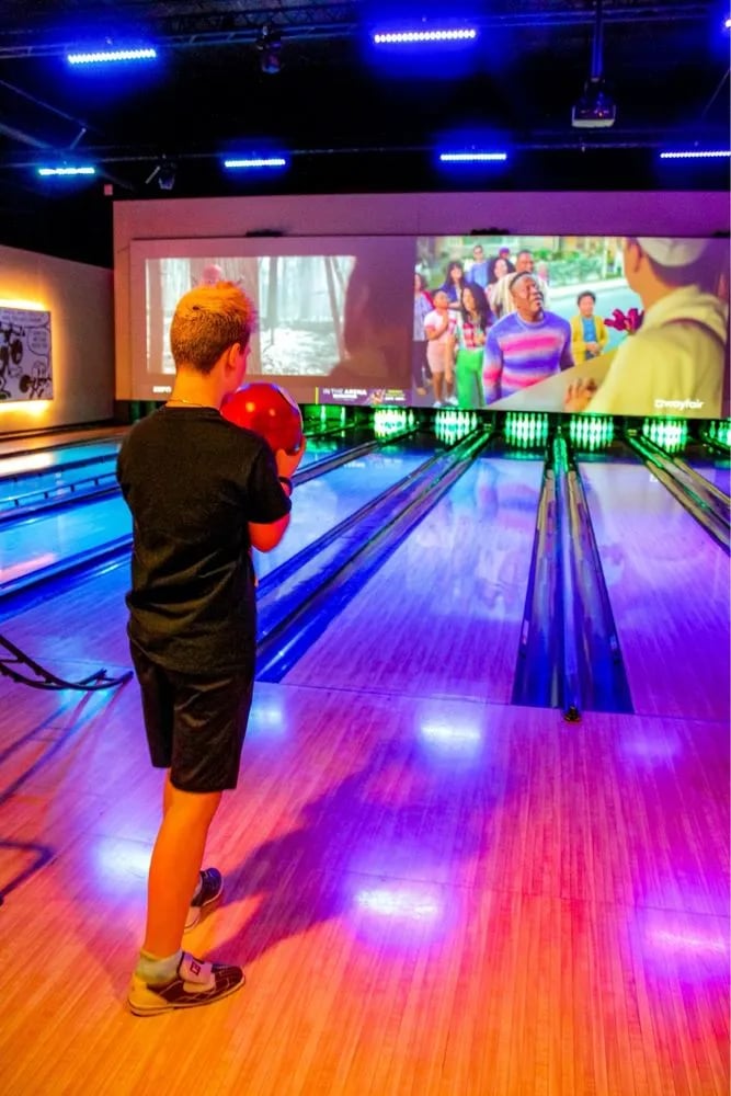 Tukwila Family Fun Center & Bullwinkle's Restaurant image