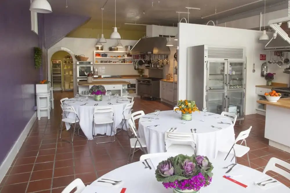 Parties That Cook image