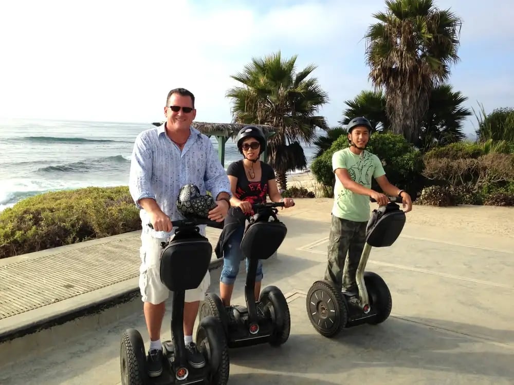 We Love Tourists image