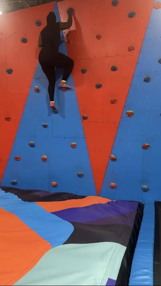Altitude Chicago Trampoline Park image