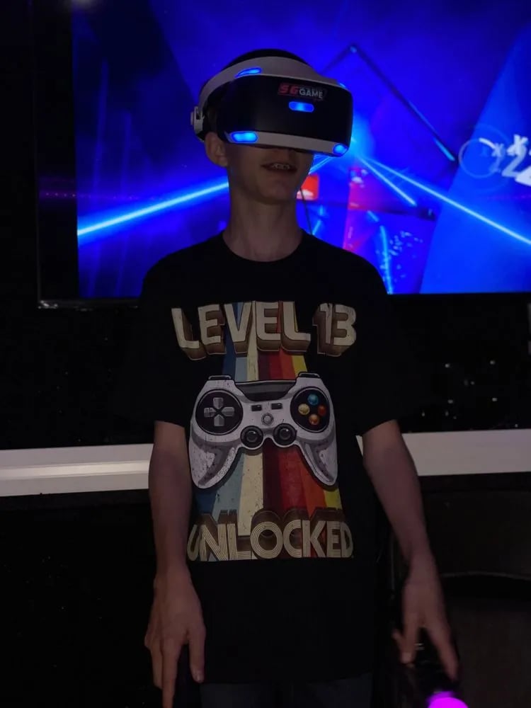 916 Virtual Reality Game Truck image