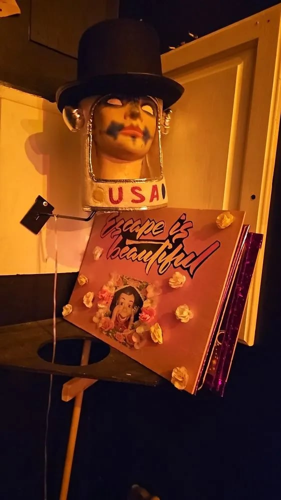 Breakout Escape Rooms Warren image