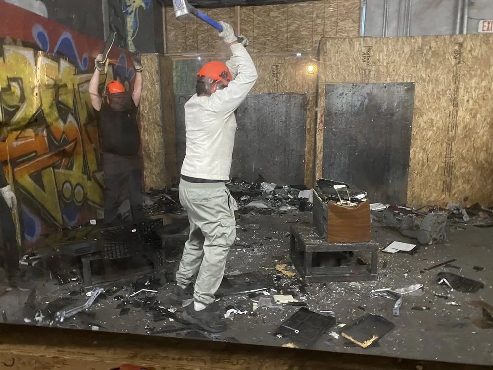 Smash it Rage Rooms image