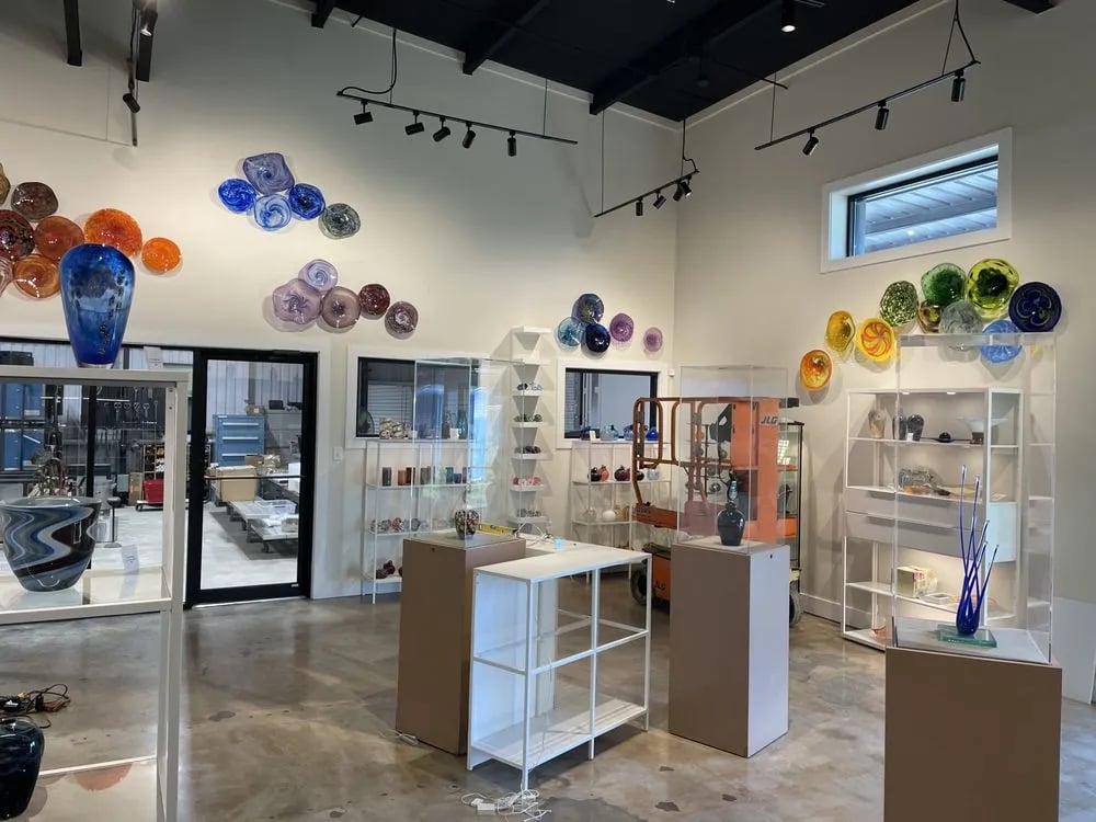 Caliente Hot Glass image
