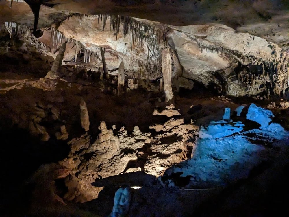 Cave of the Winds Mountain Park image