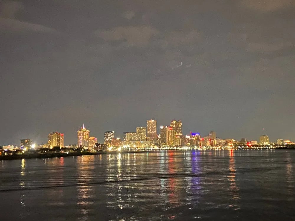 Gray Line New Orleans image