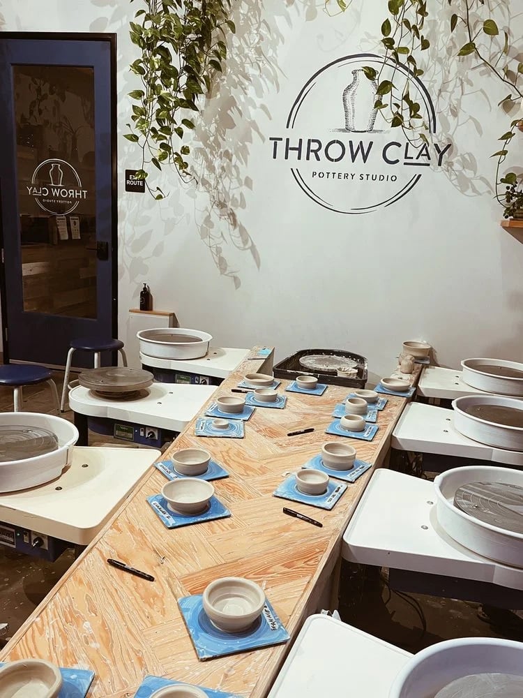 Throw Clay LA image