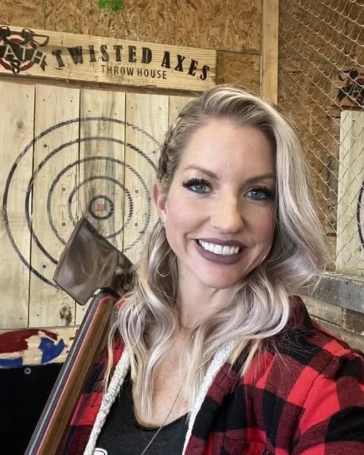 Twisted Axes Throw House Moore image