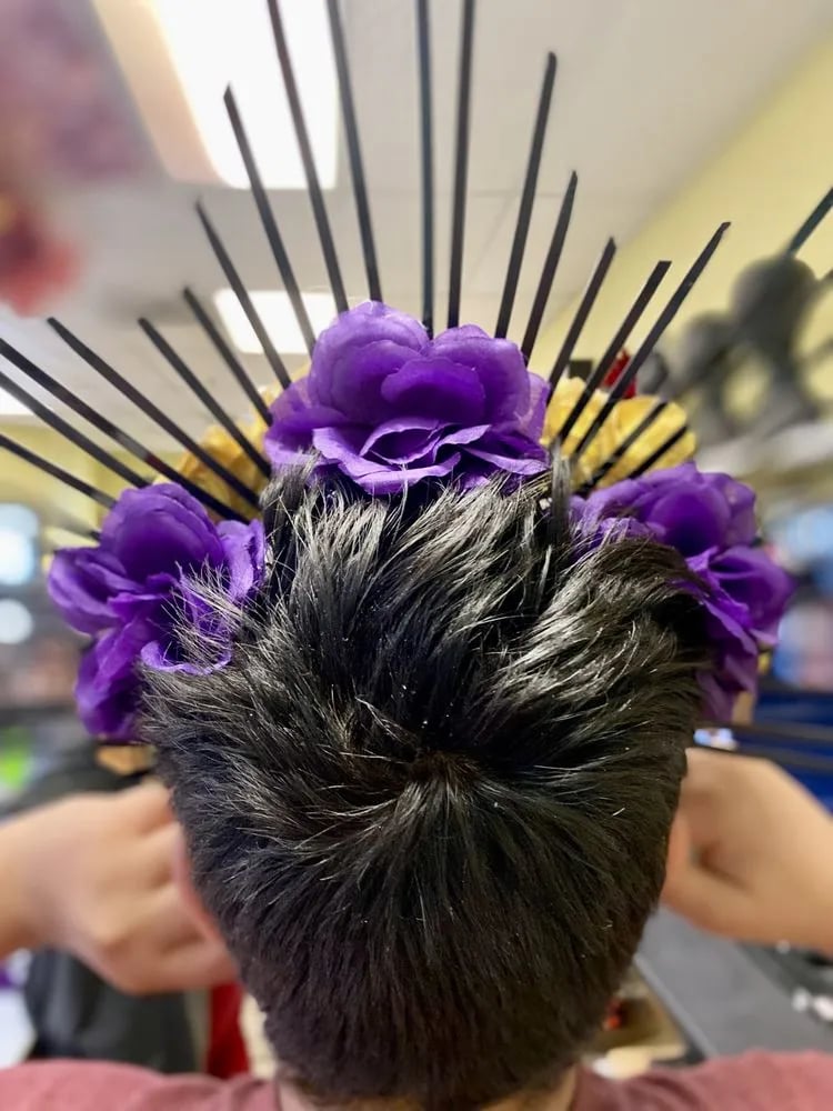 Flower Crown Classes & Parties image