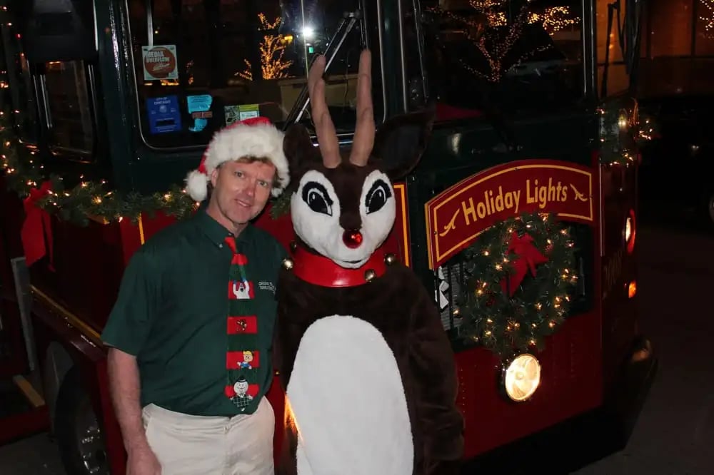 Chicago Trolley & Double Decker image