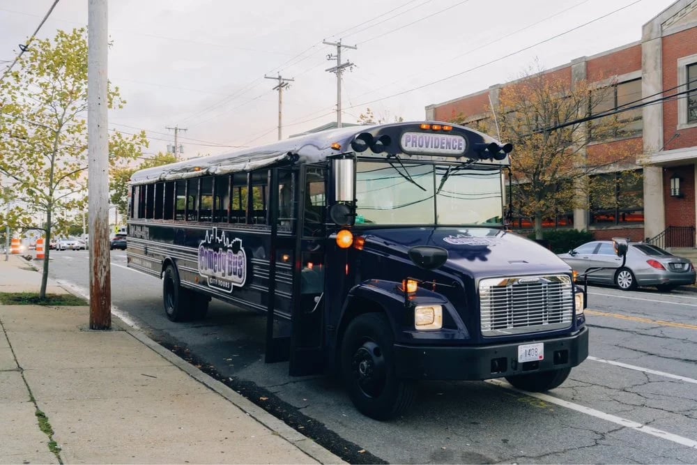 Comedy Bus image