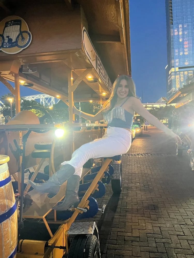 Nashville Pedal Tavern image