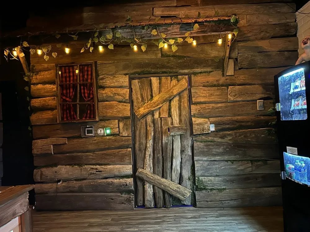 Black Cats Number One Escape Room image