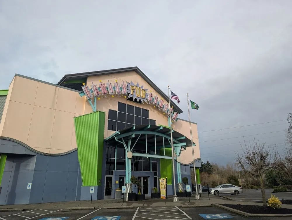 Tukwila Family Fun Center & Bullwinkle's Restaurant image