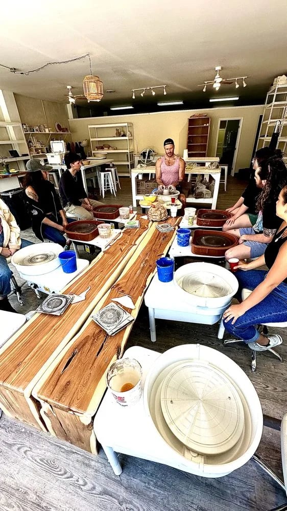 Nashville Pottery image