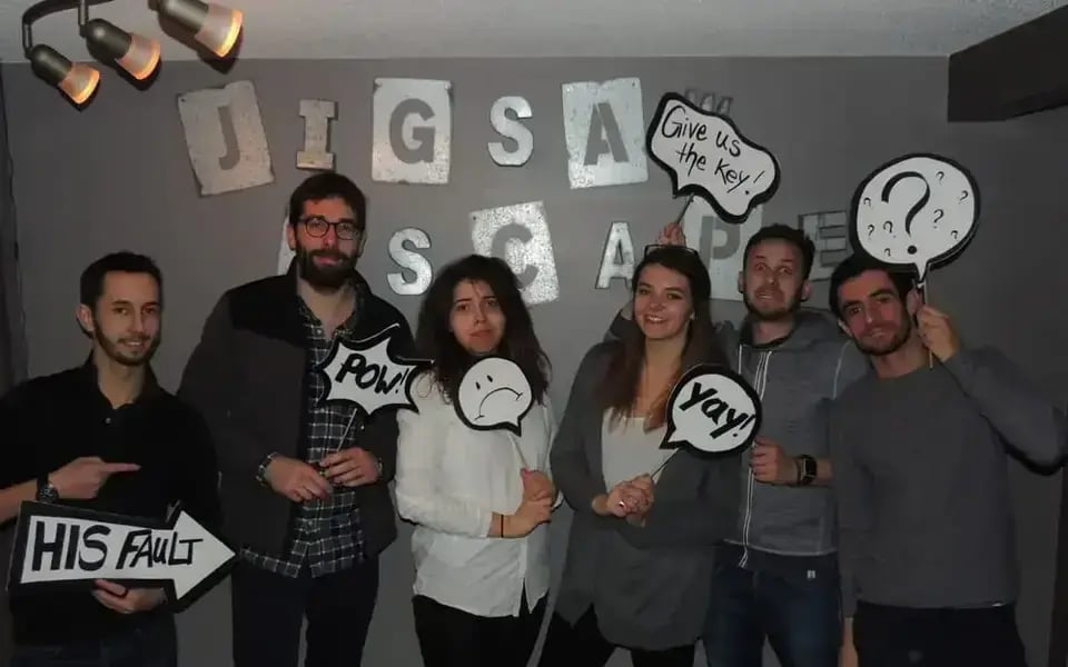 Jigsaw Escape Rooms