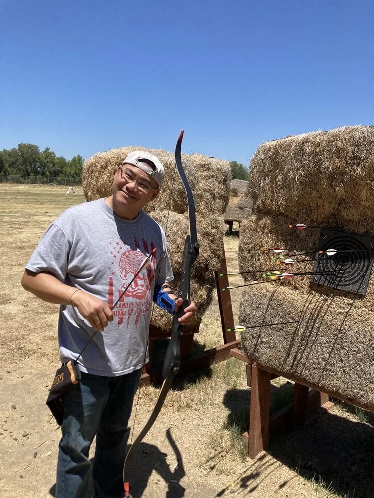 Robertson Archery image