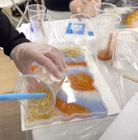 New Leaf Resin Workshops image