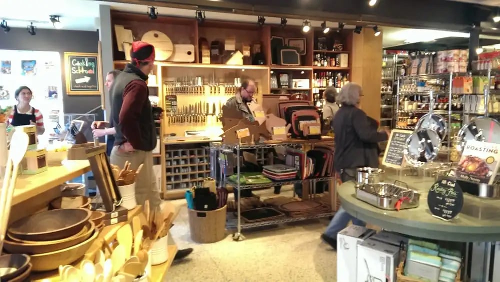 Cooks Of Crocus Hill image