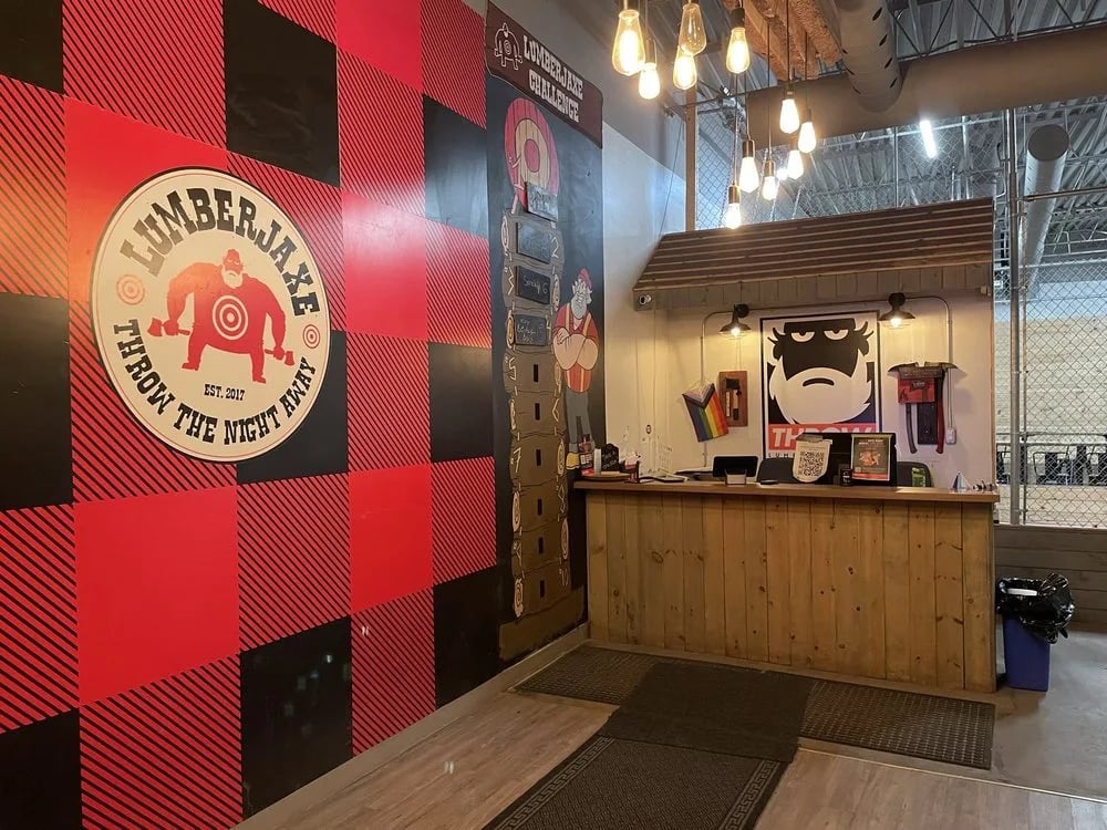 LumberJaxe Axe Throwing Hall image
