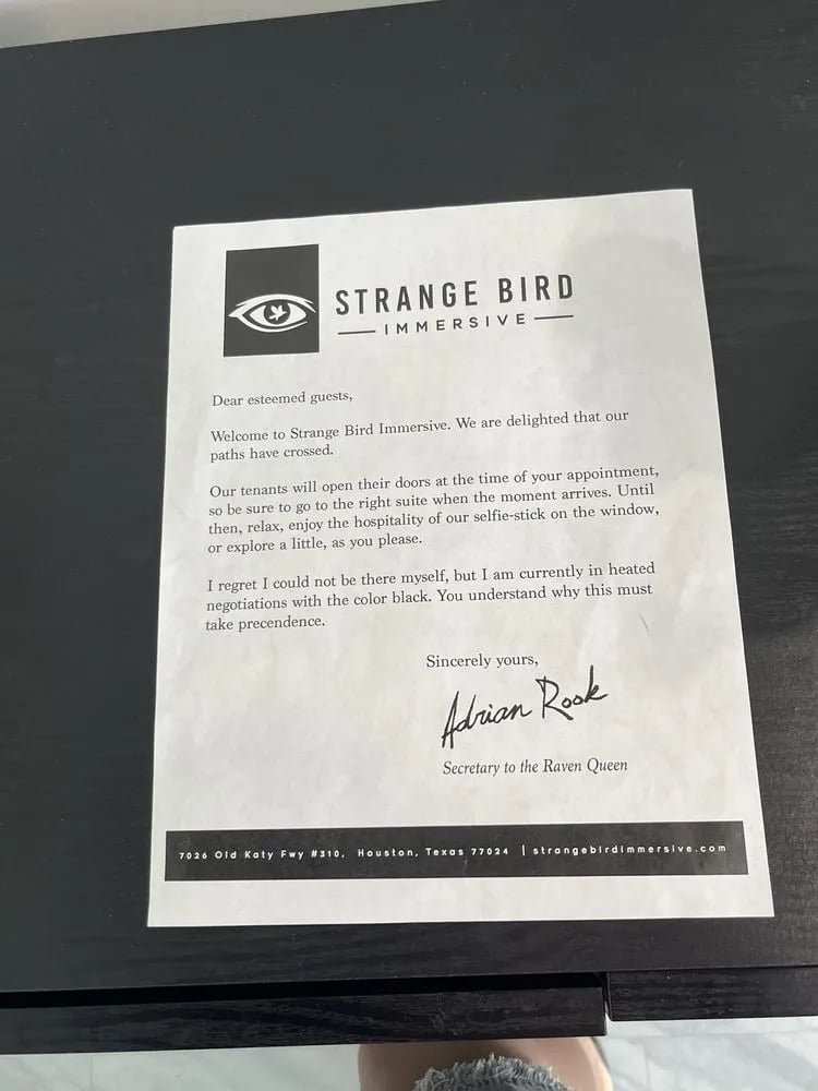 Strange Bird Immersive image