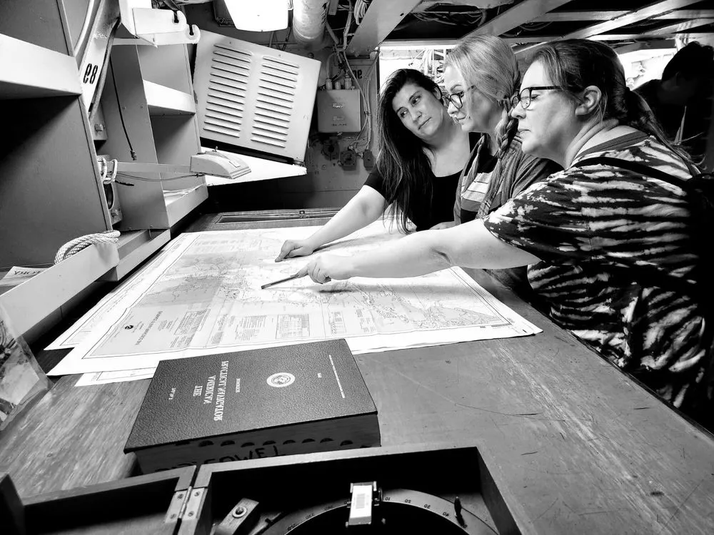 Battleship USS Iowa Museum image