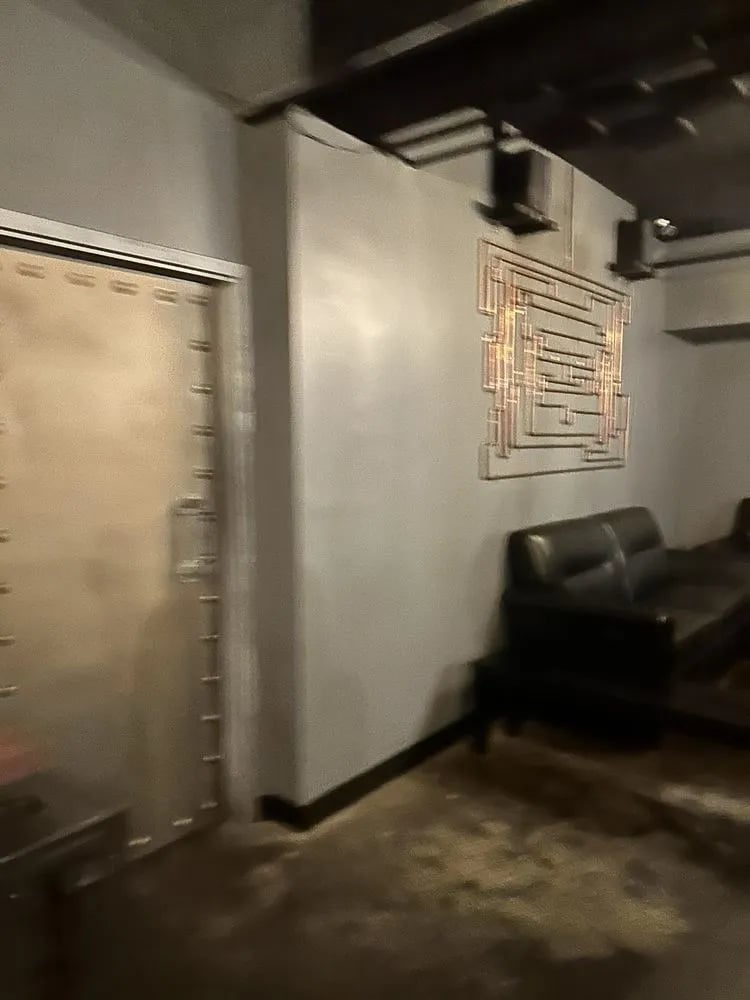 Jigsaw Escape Rooms image