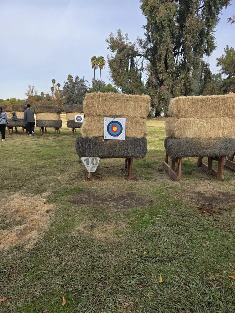 Robertson Archery image