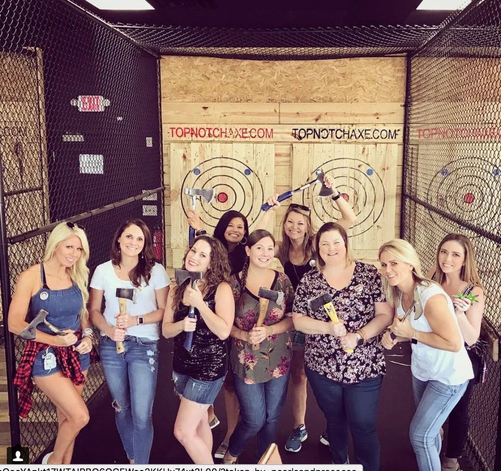 Top Notch Axe Throwing - St Louis image