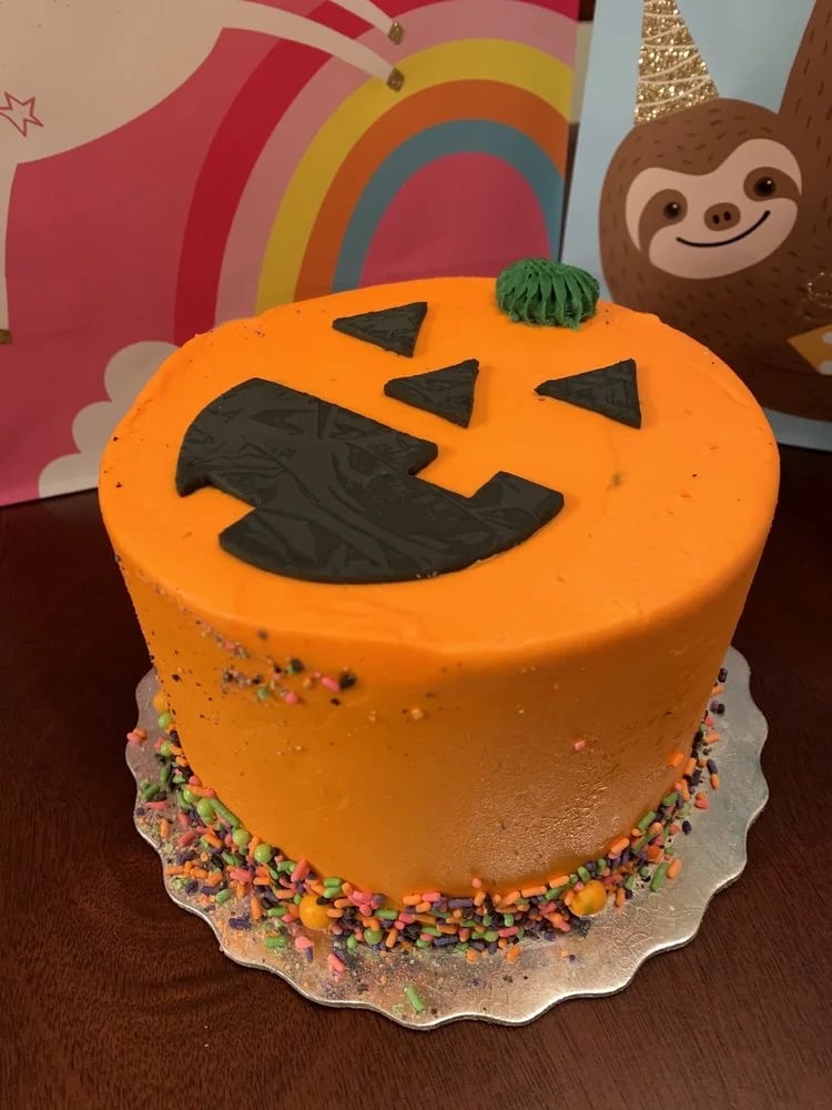 Charm City Cakes image