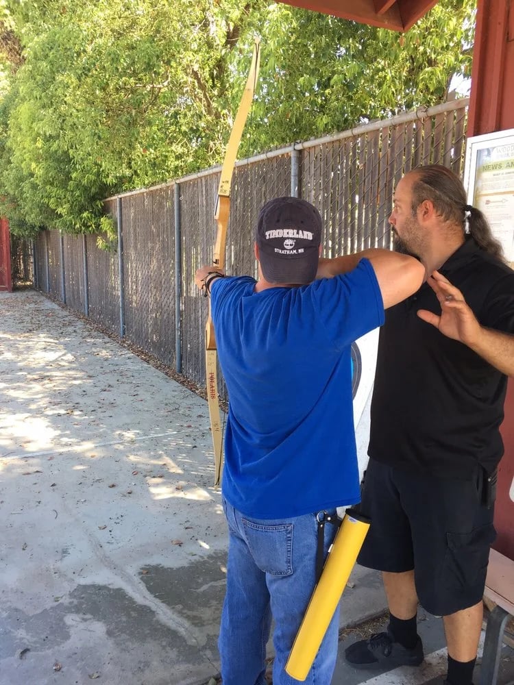 Robertson Archery image