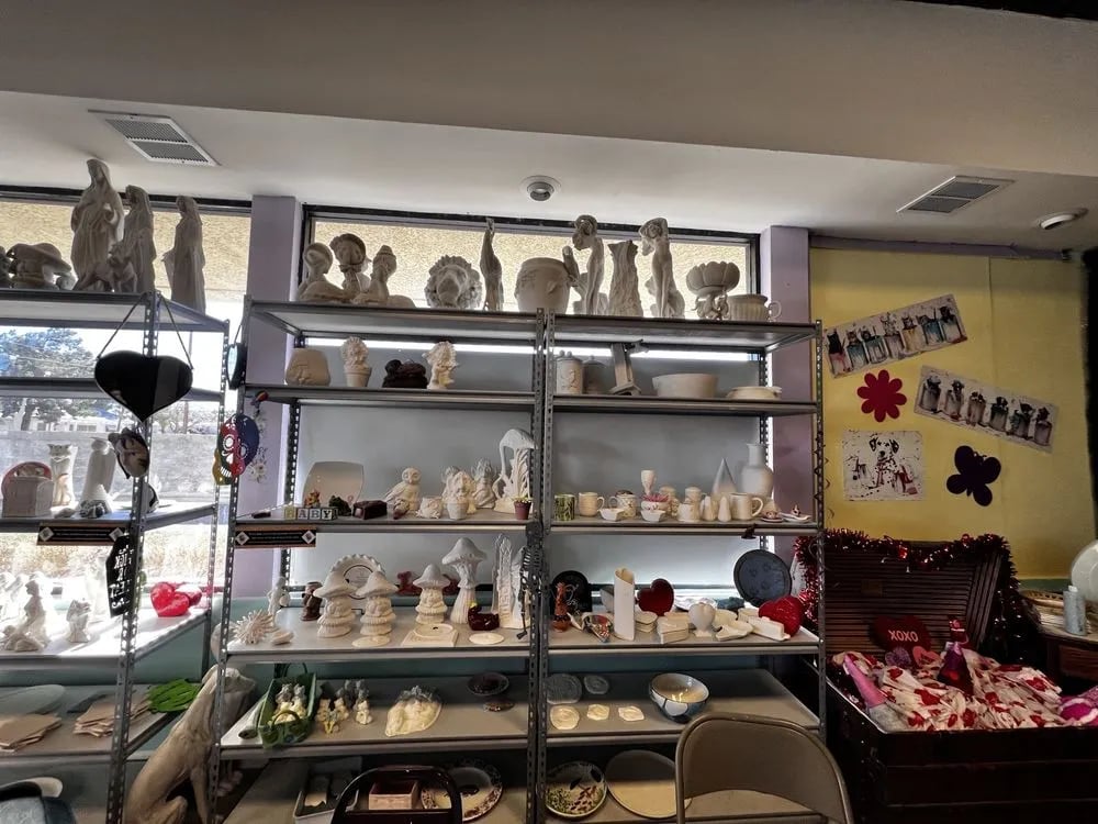 Bee Creative Ceramics image