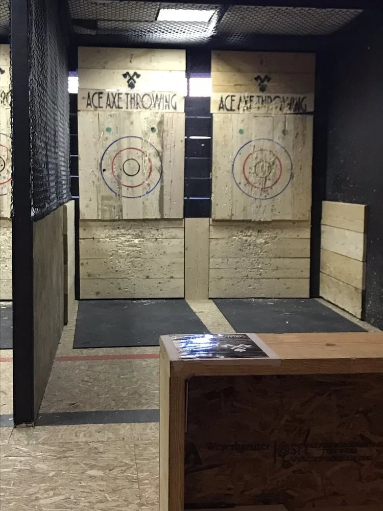 Ace Axe Throwing image