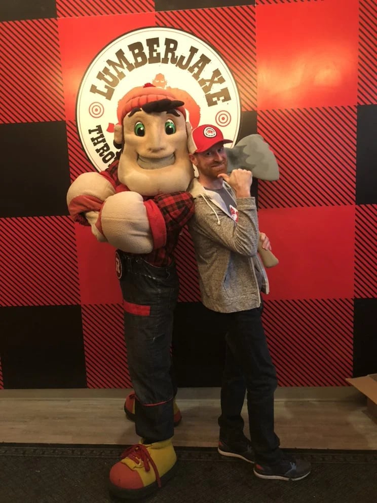 LumberJaxe Axe Throwing Hall image