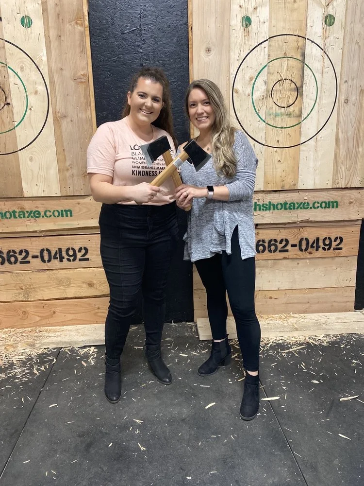 Clutch Shot Axe Throwing image