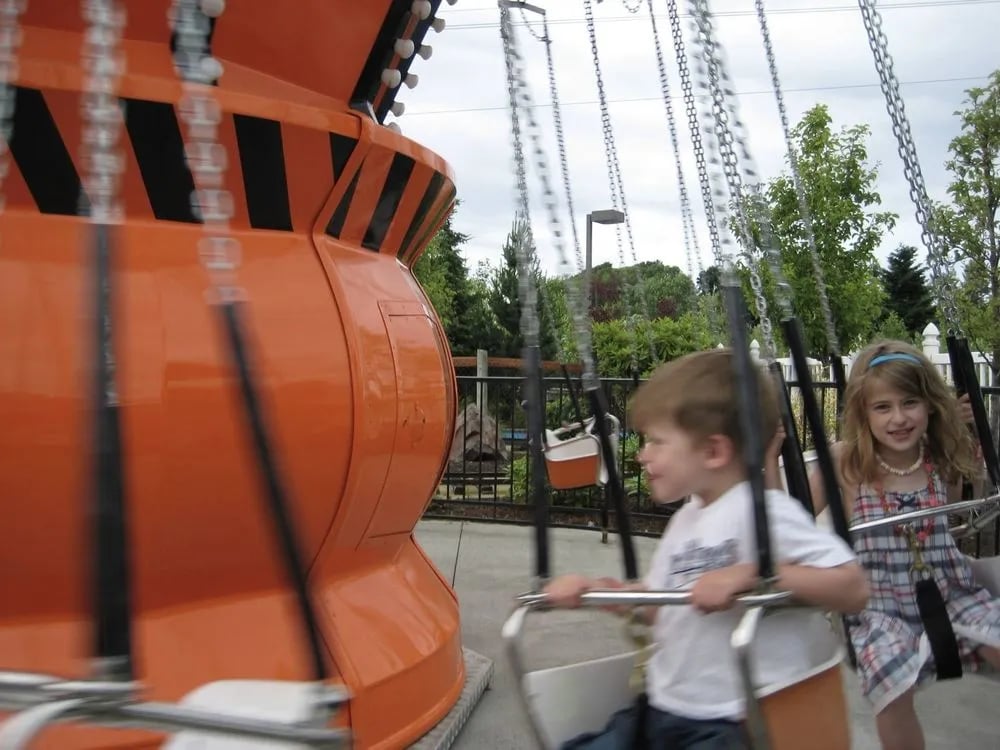 Tukwila Family Fun Center & Bullwinkle's Restaurant image